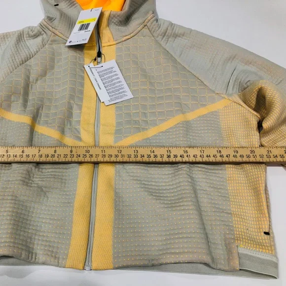 Nike Sportswear City Ready Tech Pack Women's Fleece Full-Zip Jacket - Picture 4 of 11